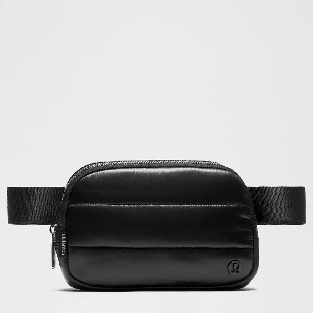 LULULEMON black belt bag NWT